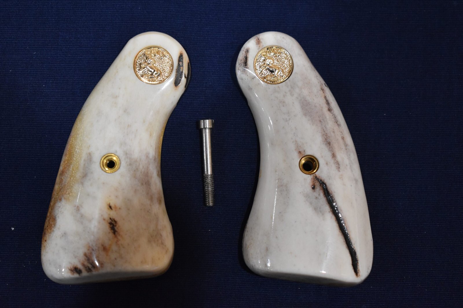 COLT DETECTIVE / DIAMONDBACK SAMBAR STAG GRIPS CDSS13 - Image 2