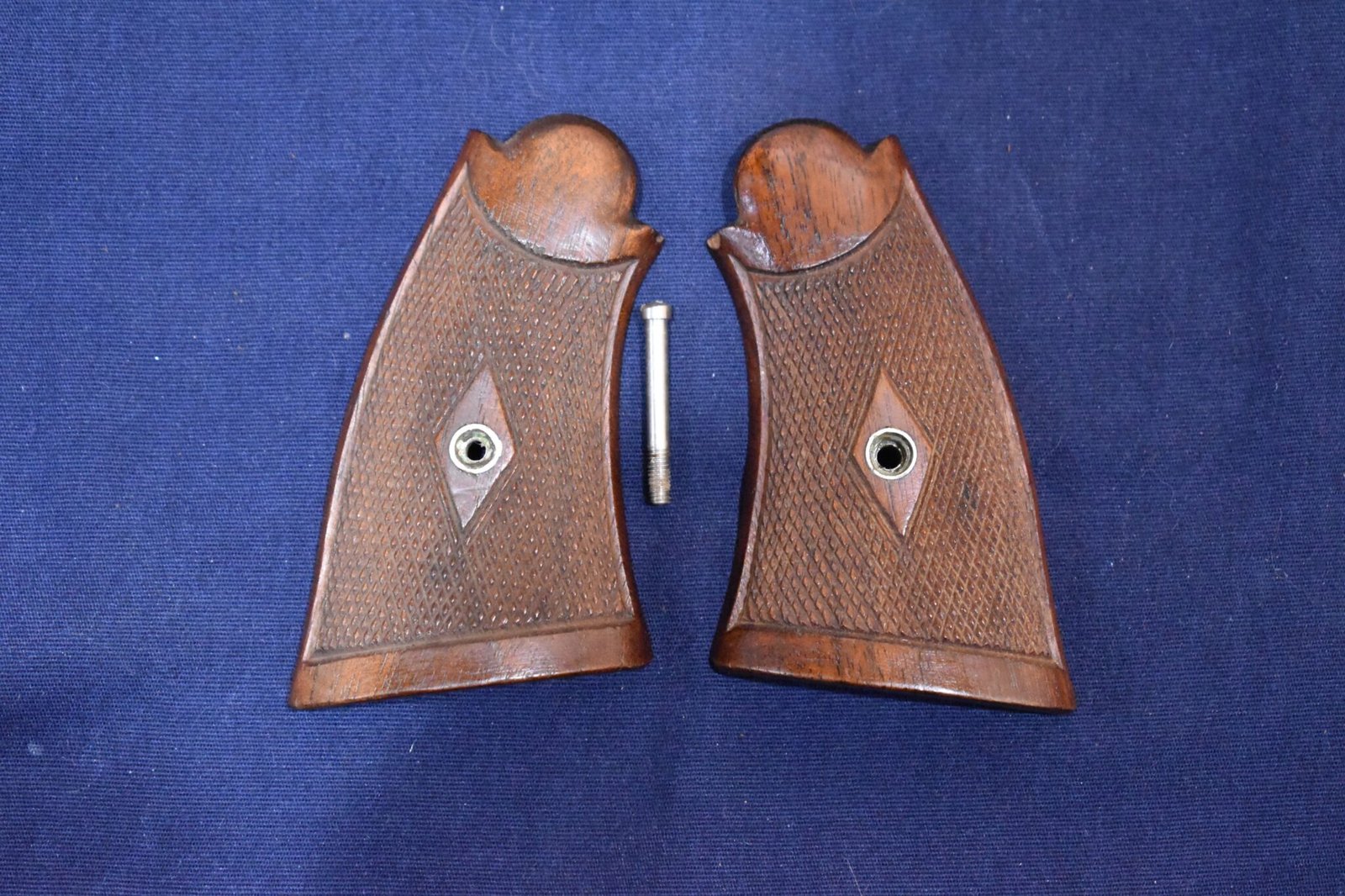 SMITH & WESSON PRE-WAR N FRAME SERVICE GRIPS NPWS3