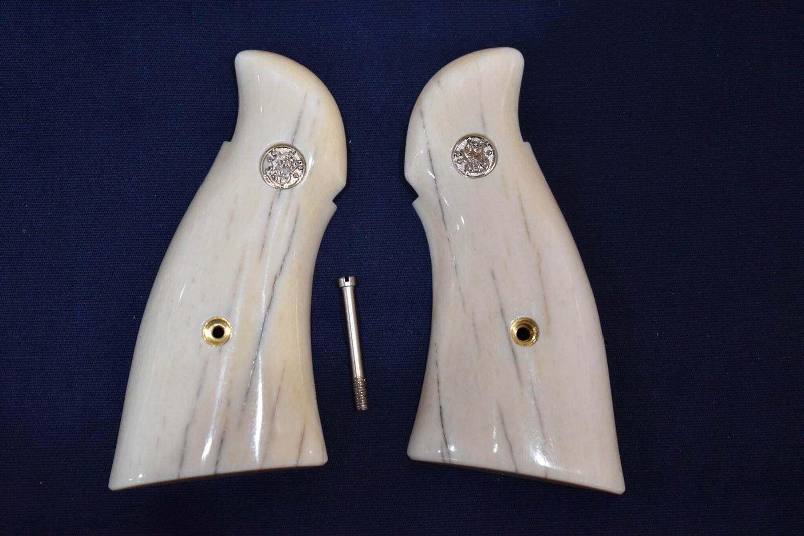 SMITH & WESSON N FRAME PREMIUN GRADE GIRAFFE BONE GRIPS SWNGB10