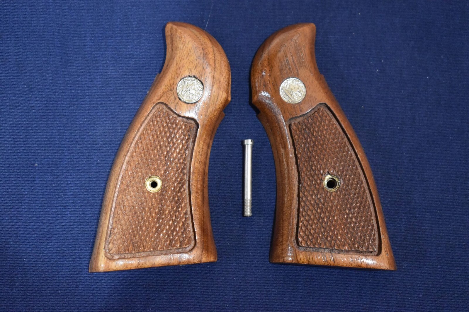 SMITH & WESSON N FRAME MAGNA GRIPS SWNM12