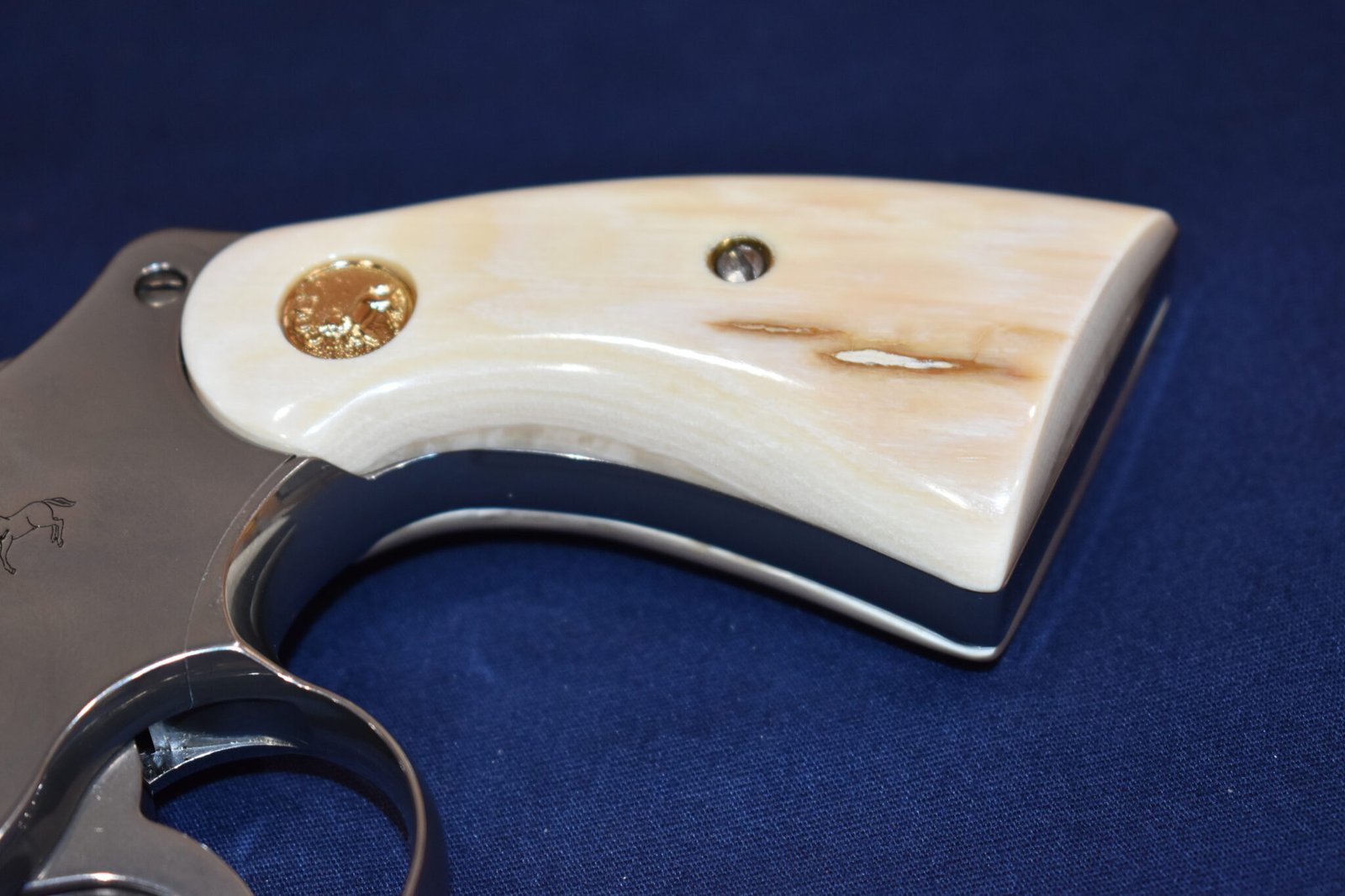 COLT PYTHON / OFFICER'S MODEL MATCH MAMMOTH IVORY GRIPS PMI6 - Image 12
