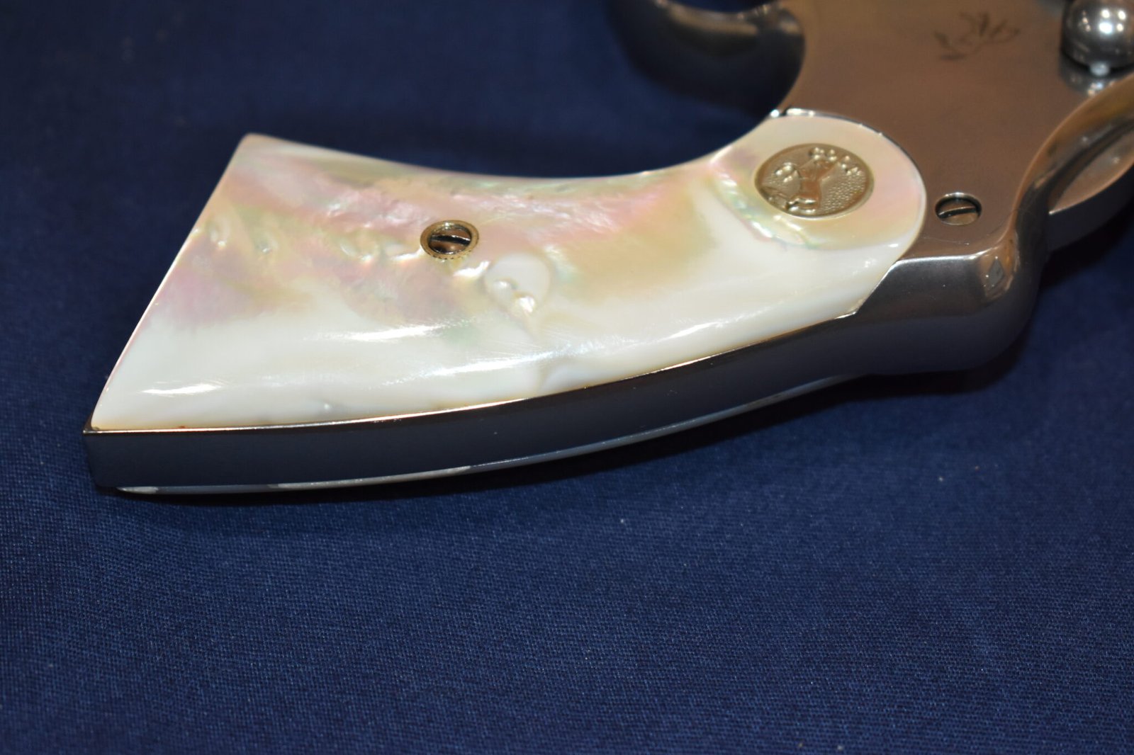 COLT I FRAME MOTHER OF PEARL GRIPS FOR A COLT PYTHON & OFFICER’S MODEL MATCH PMOP7 - Image 5