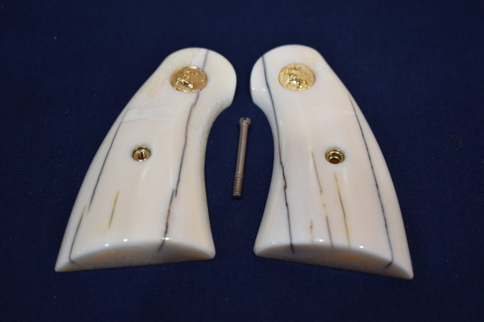 COLT I FRAMEFOSSILIZED WALRUS IVORY SERVICE GRIPS FOR A COLT PYTHON CPWI4 - Image 2