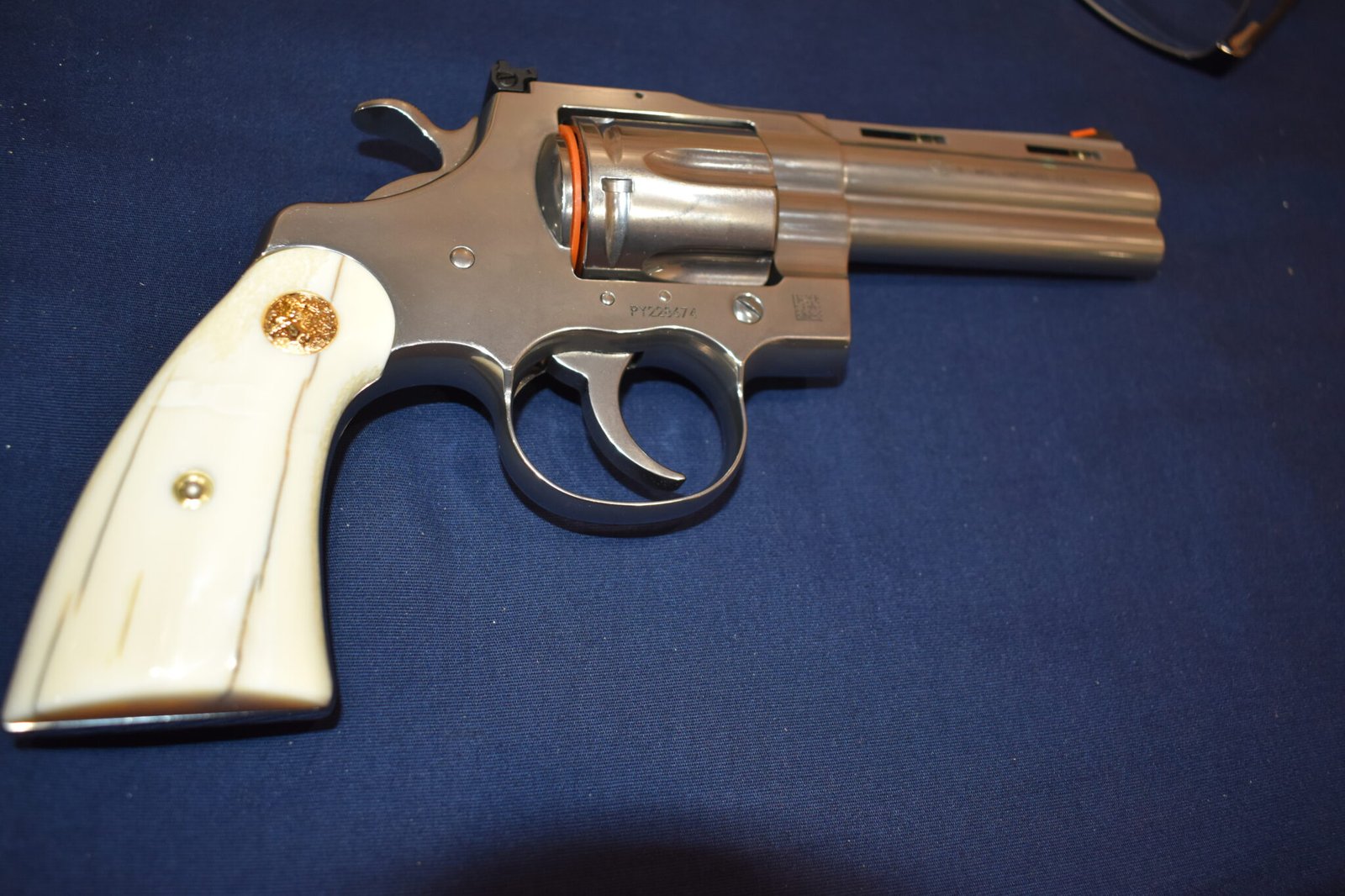 COLT I FRAMEFOSSILIZED WALRUS IVORY SERVICE GRIPS FOR A COLT PYTHON CPWI4 - Image 7