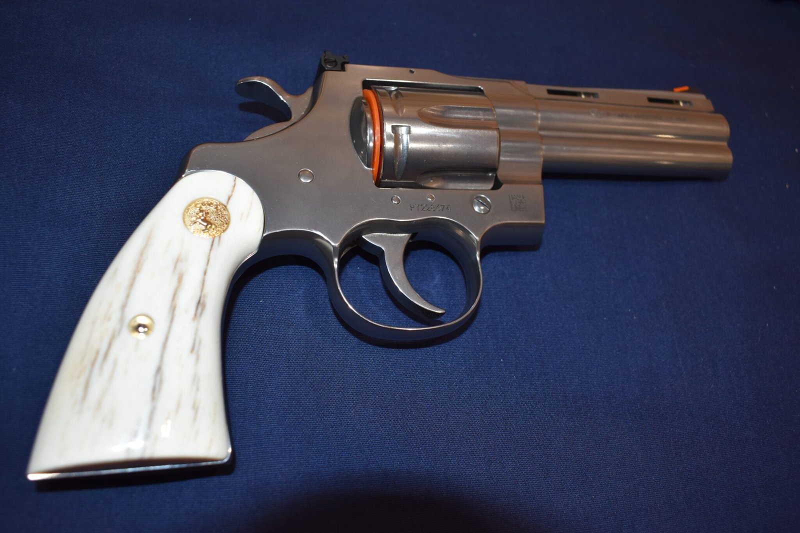COLT PYTHON PREMIUM GRADE GIRAFFE BONE GRIPS CPGB18 - Image 7
