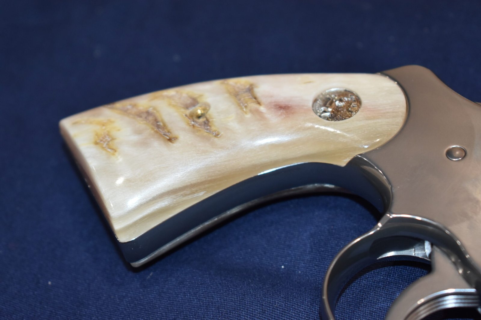COLT PYTHON PREMIUM GRADE RAM'S HORN GRIPS CPRH11 - Image 11