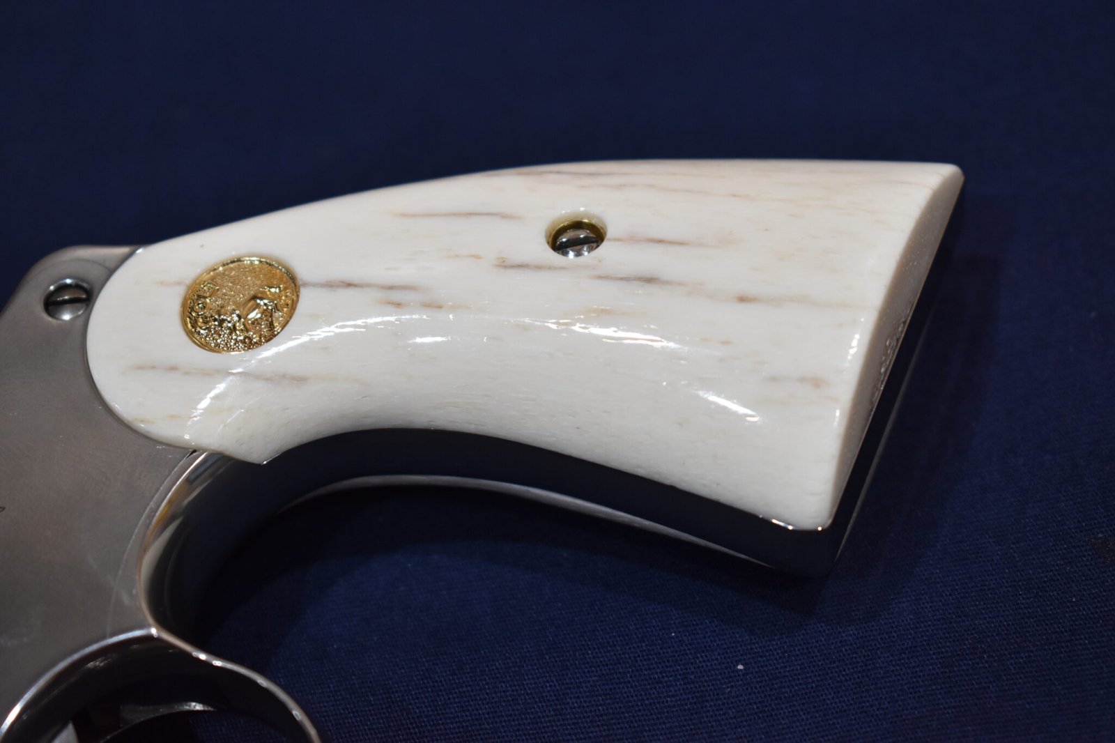 COLT PYTHON PREMIUM GRADE GIRAFFE BONE GRIPS CPGB18 - Image 12