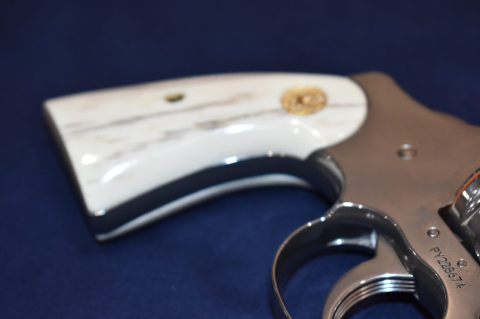 COLT PYTHON PREMIUM GRADE GIRAFFE BONE GRIPS CPGB18 - Image 11