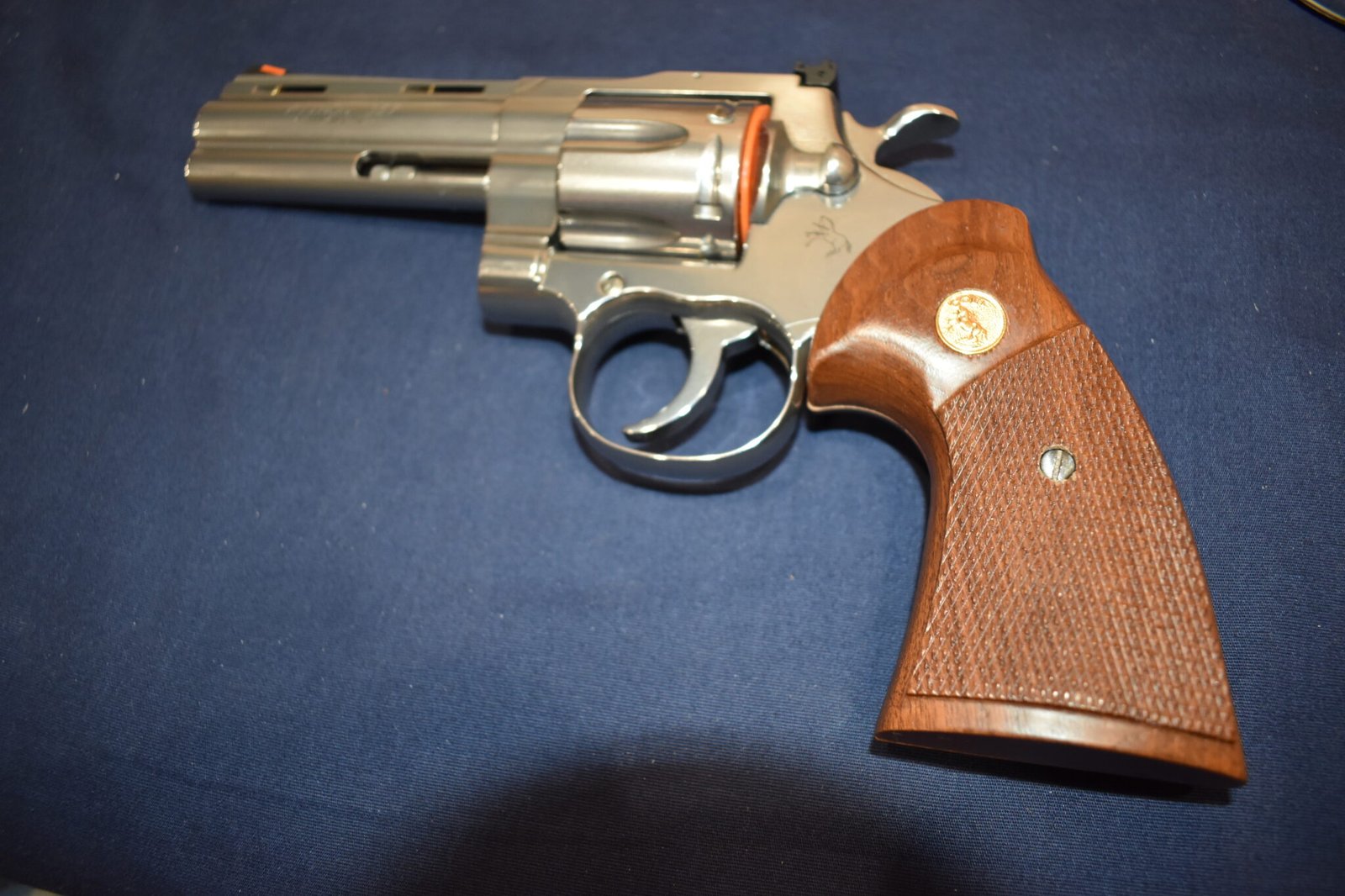 COLT PYTHON 3rd GENERATION FACTORY TARGET GRIPS CPT7 - Image 4