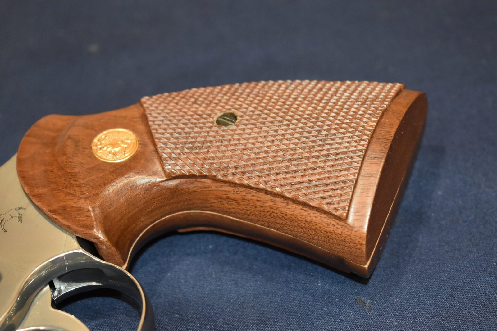 COLT PYTHON 3rd GENERATION FACTORY TARGET GRIPS CPT7 - Image 12