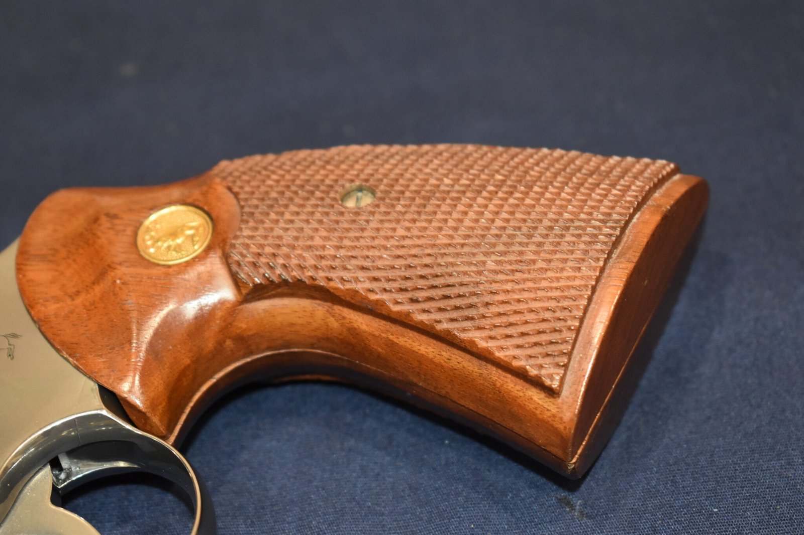 COLT PYTHON 2nd ISSUE FACTORY TARGET GRIPS CPT8 - Image 12