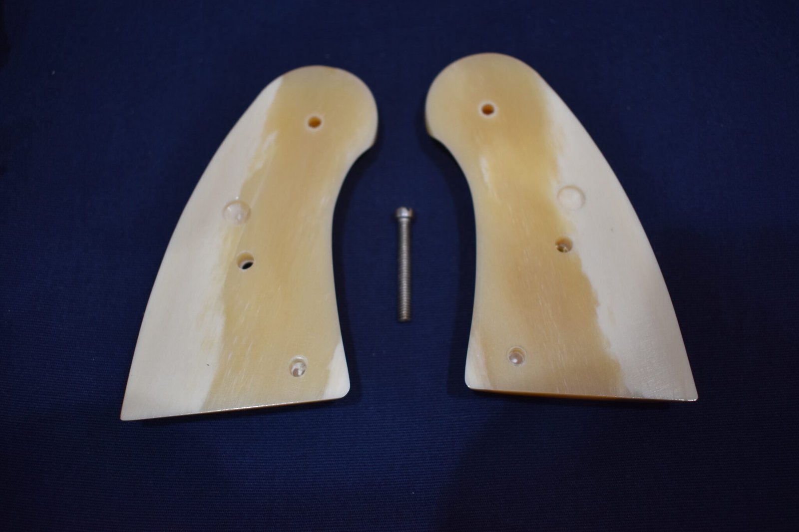 COLT PYTHON PREMIUM GRADE GIRAFFE BONE GRIPS CPGB20 - Image 3