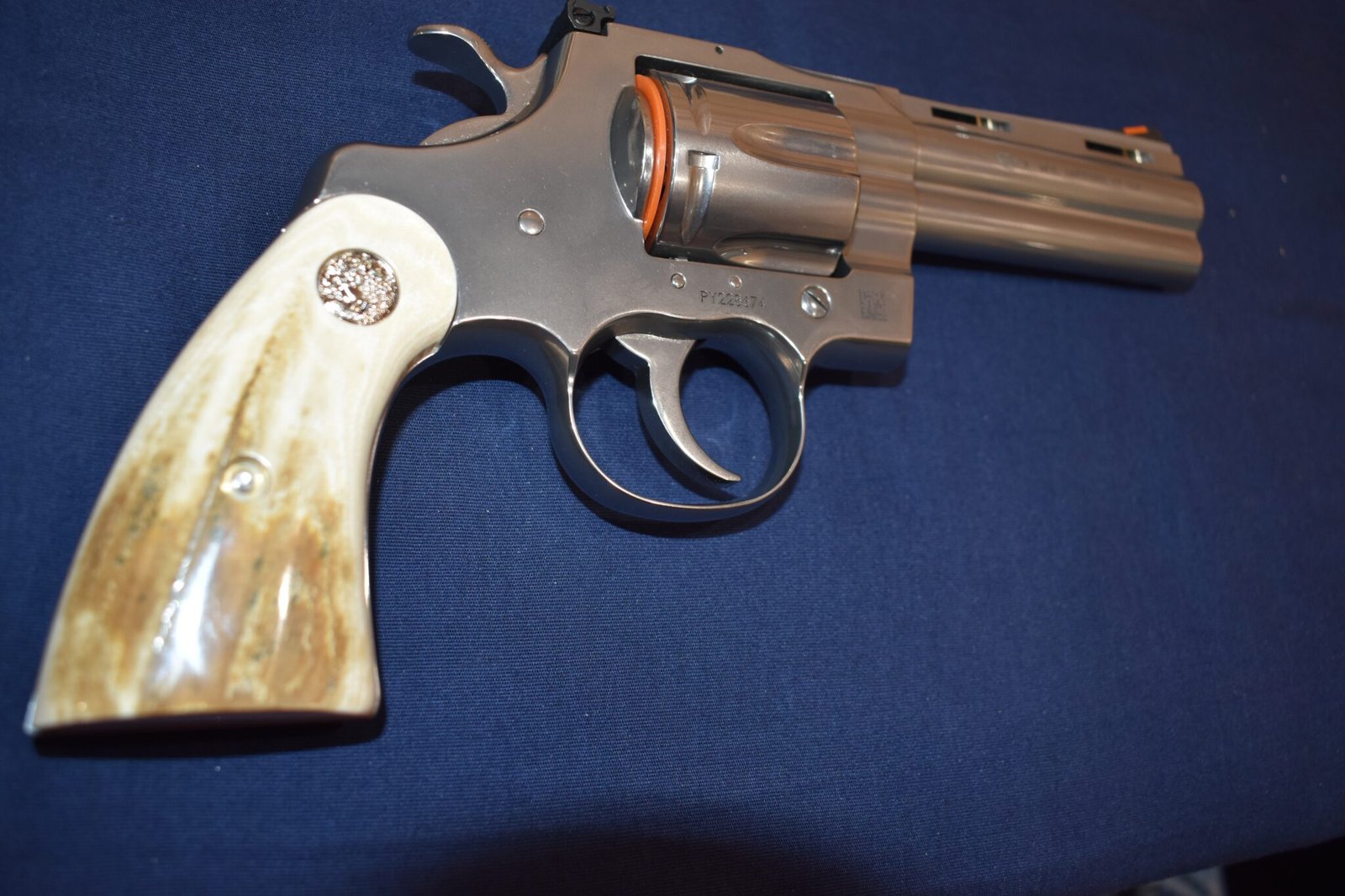 COLT PYTHON / OFFICER'S MODEL MATCH MAMMOTH IVORY GRIPS PMI7 - Image 6