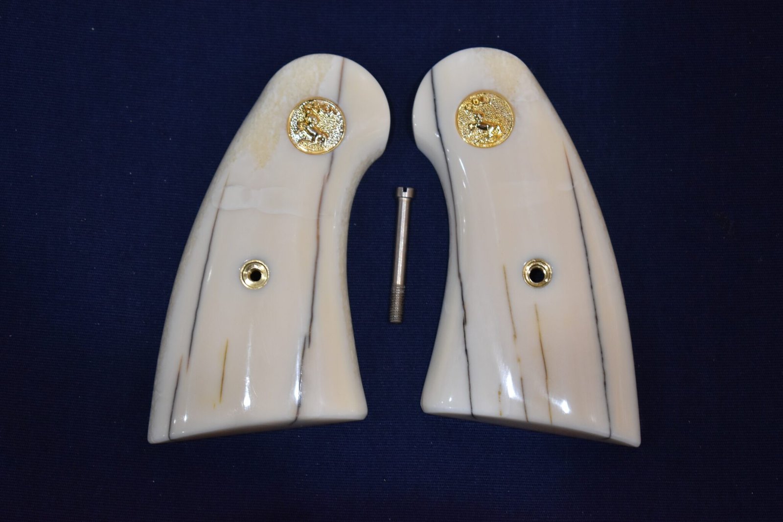 COLT I FRAMEFOSSILIZED WALRUS IVORY SERVICE GRIPS FOR A COLT PYTHON CPWI4