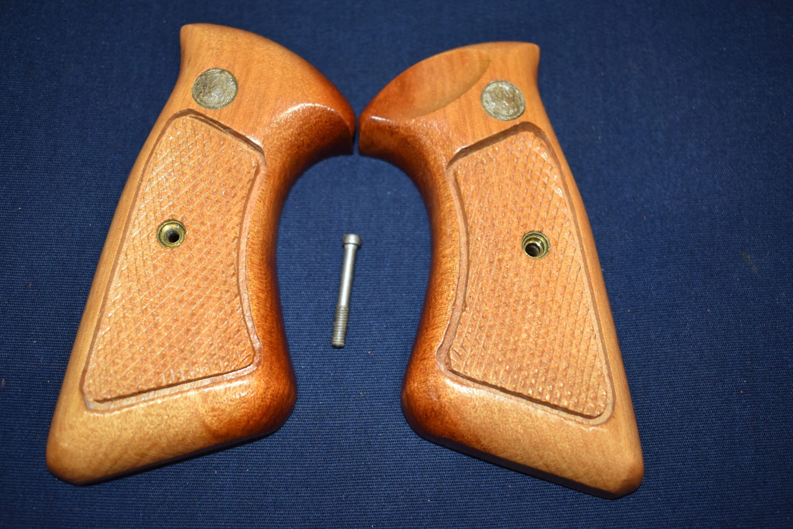 SMITH & WESSON J FRAME TARGET GRIP JT27 - Image 2