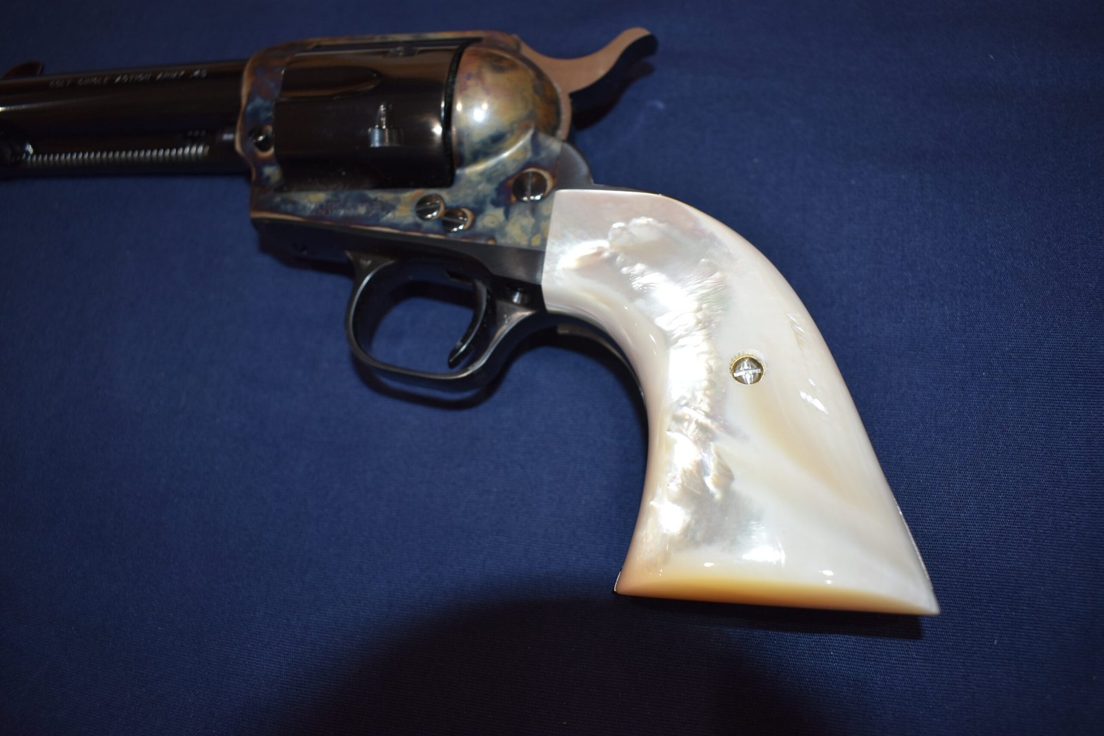 COLT SINGLE ACTION ARMY (S.A.A.) MOTHER OF PEARL GRIPS SAAMP7 - Image 5