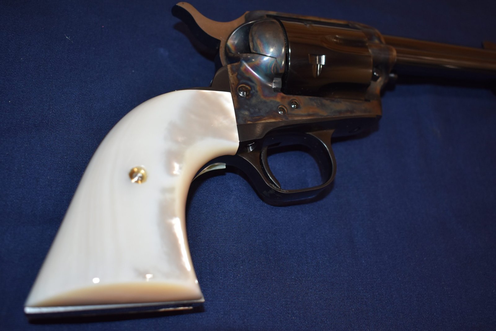 COLT SINGLE ACTION ARMY (S.A.A.) MOTHER OF PEARL GRIPS SAAMP7 - Image 8