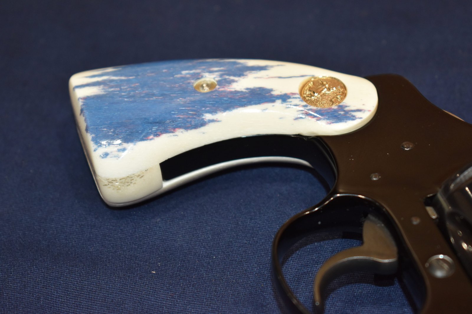 COLT DETECTIVE / DIAMONDBACK GIRAFFE BONE GRIPS CDGB2 - Image 13