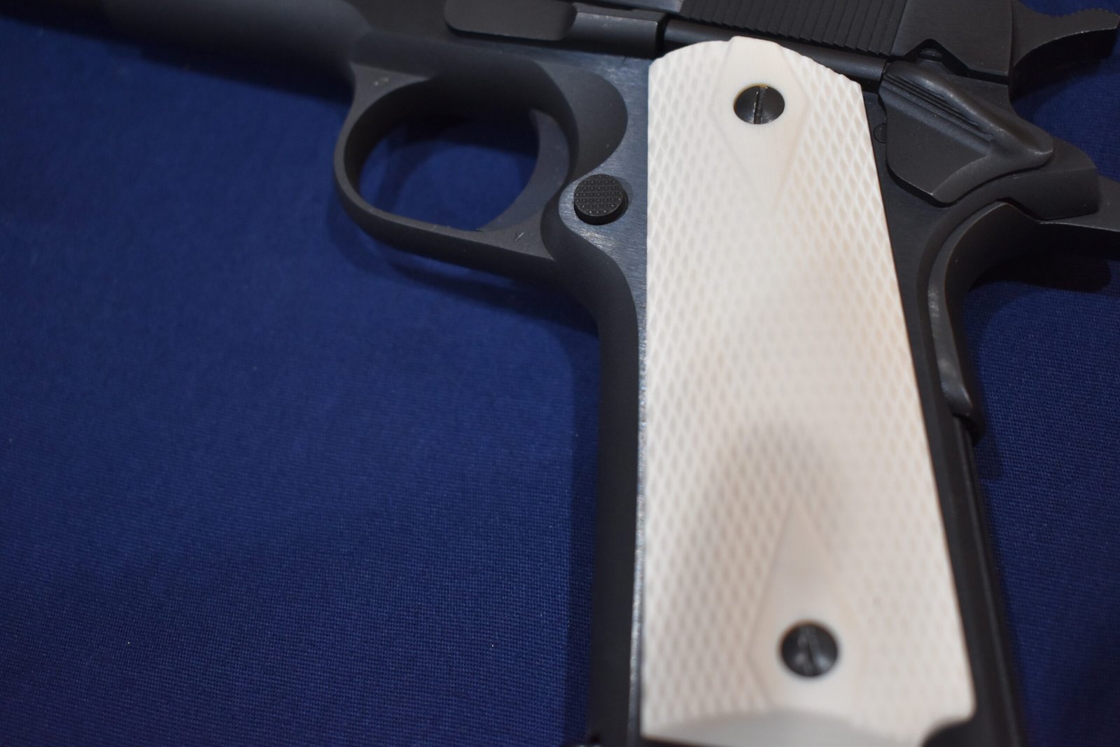 COLT 1911 DOUBLE DIAMOND CHECKERED IVORY GRIPS OHIO SALES ONLY 1911CI2 - Image 5