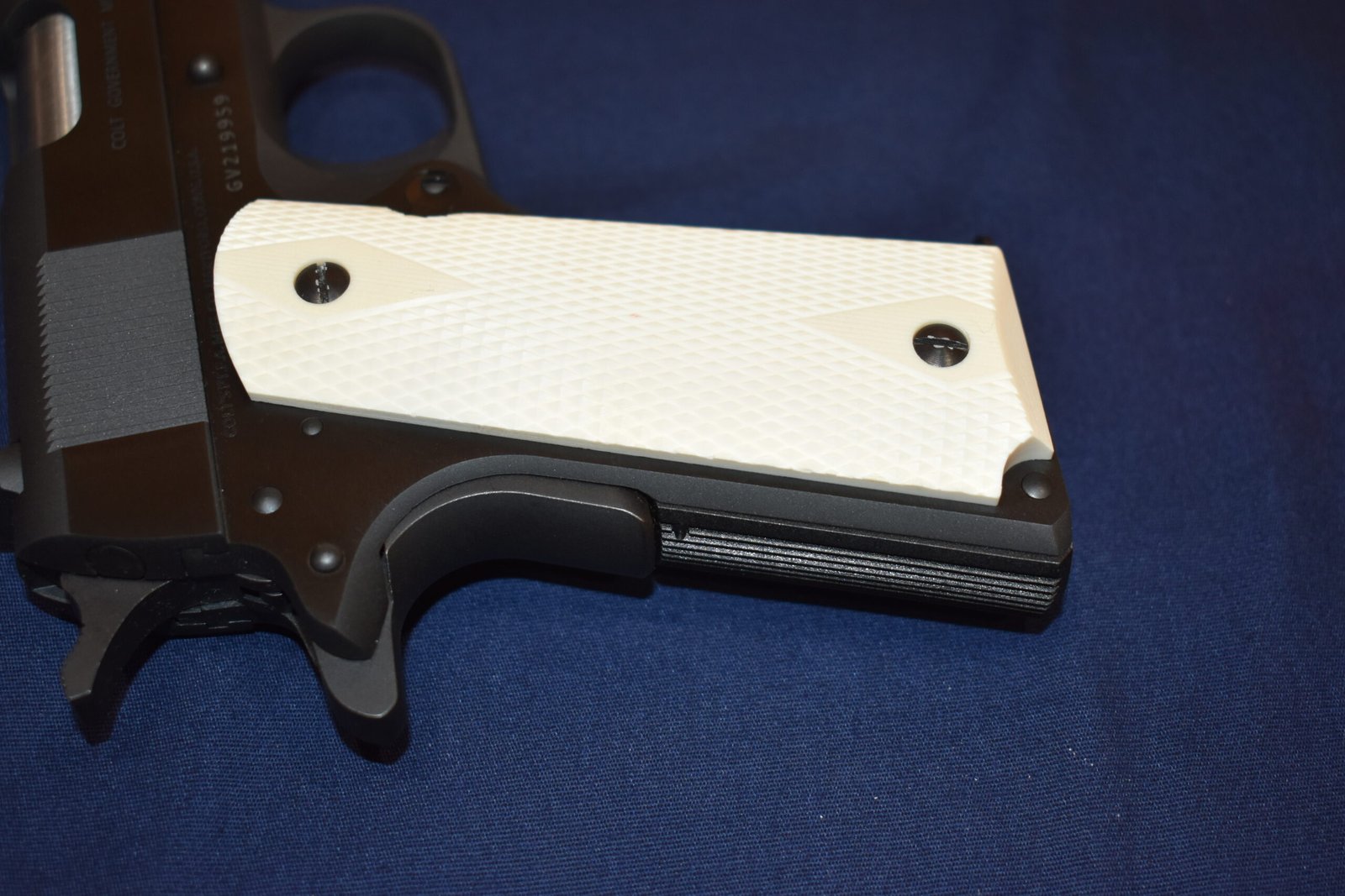COLT 1911 DOUBLE DIAMOND CHECKERED IVORY GRIPS OHIO SALES ONLY 1911CI2 - Image 7