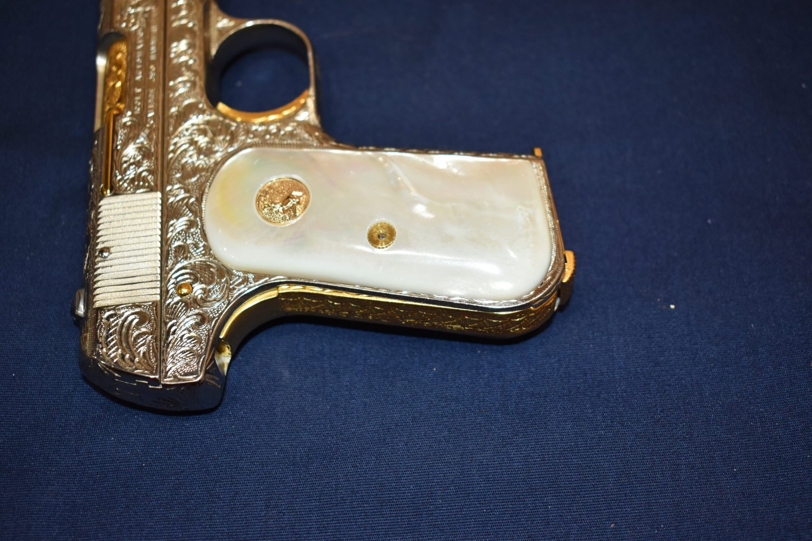 COLT 19803 / 1908 POCKET HAMMERLESS MOTHER OF PEARL GRIPS 1903MP4 - Image 7