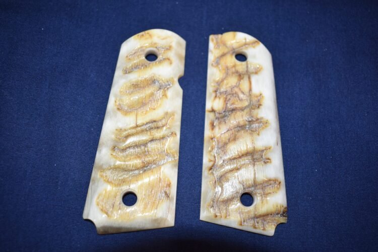 COLT 1911 OFFICER'S MODEL RAMS HORN GRIPS 1911OMRH2