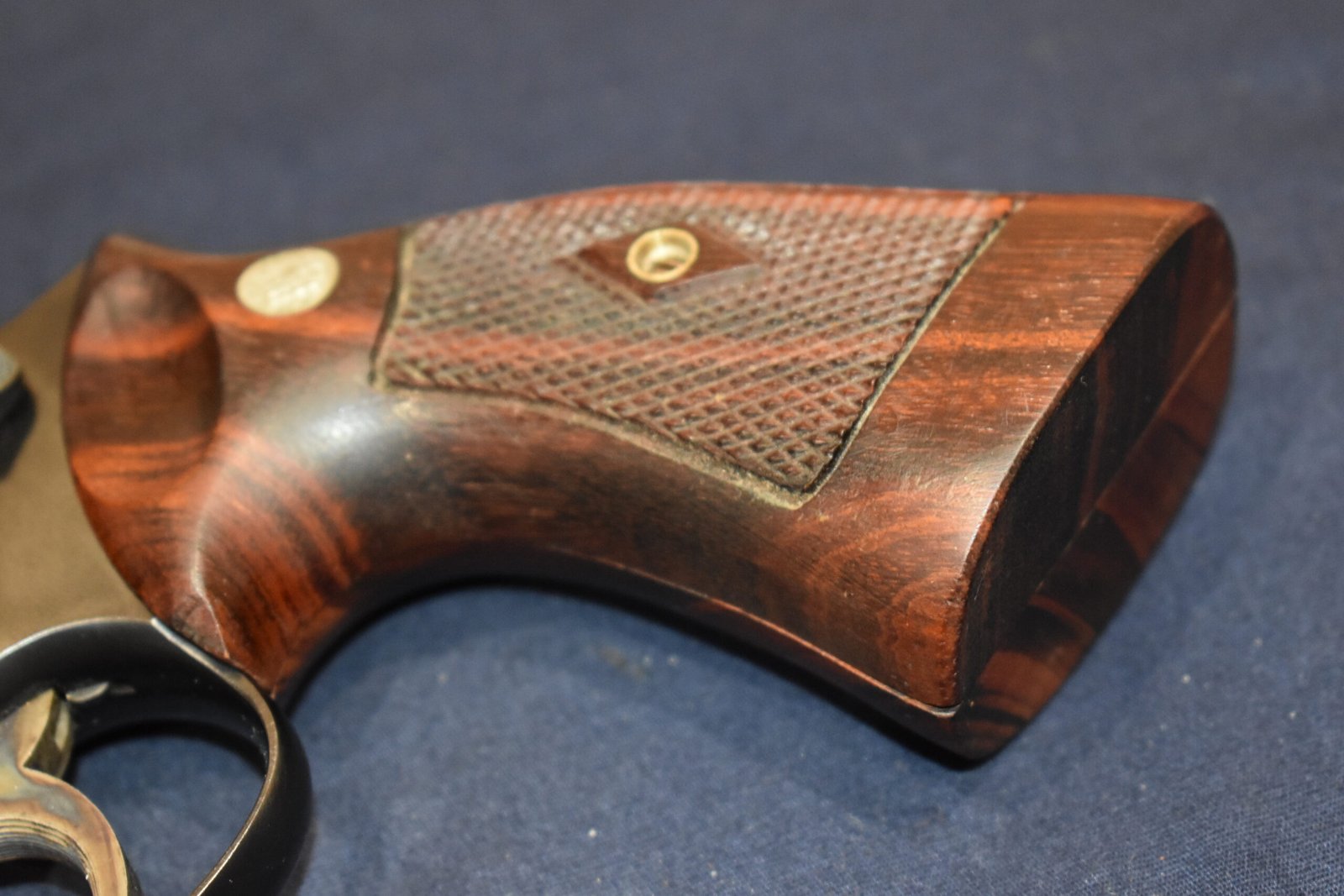 SMITH & WESSON K FRAME FACTORY DIAMOND TARGET GRIPS KDT11 - Image 13