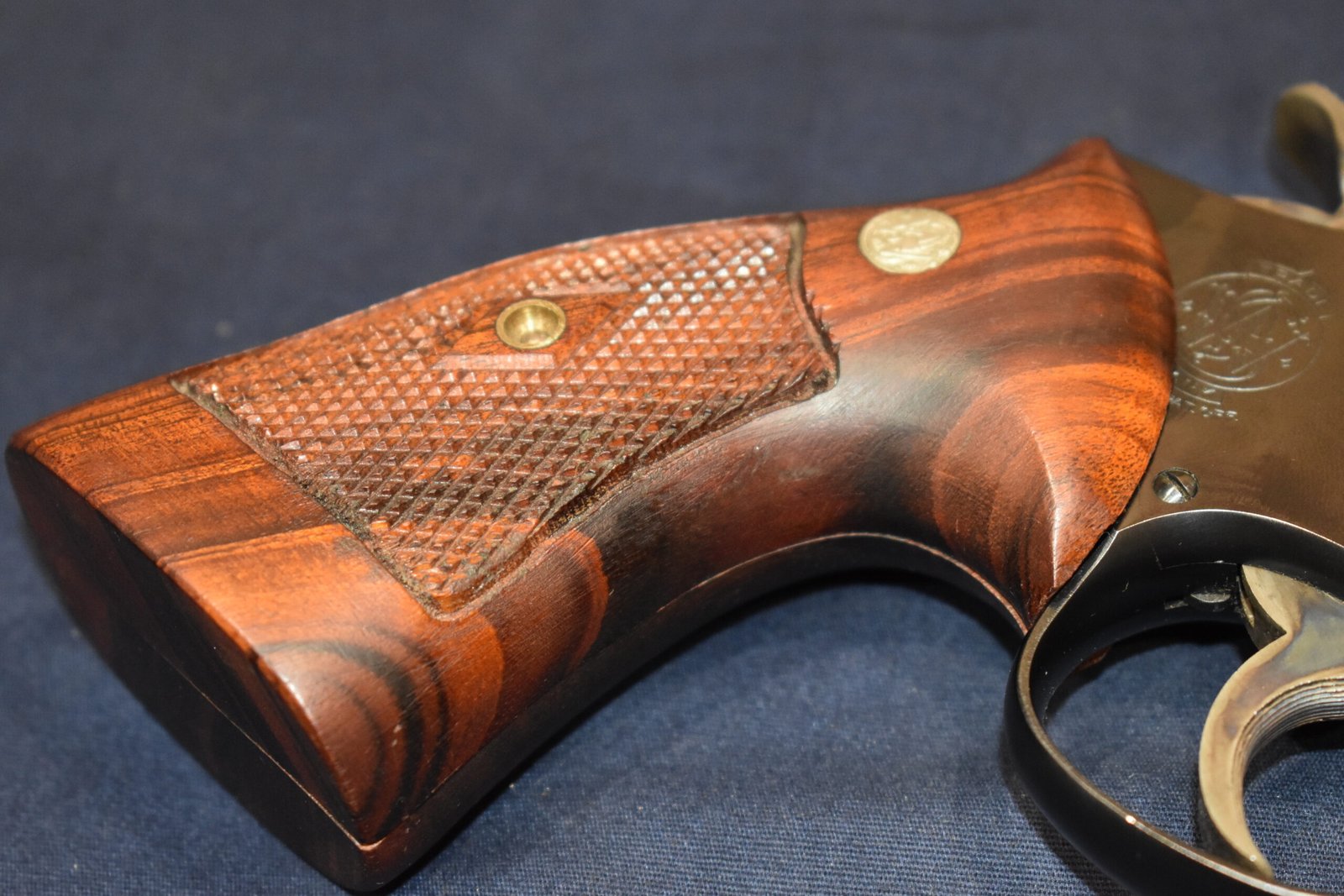 SMITH & WESSON K FRAME FACTORY DIAMOND TARGET GRIPS KDT11 - Image 12