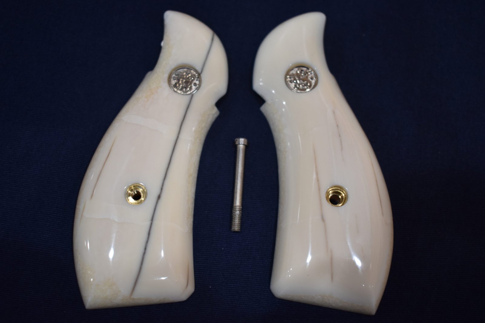 SMITH & WESSON K OR L FRAME WALRUS IVORY GRIPS KRBWI2 - Image 3