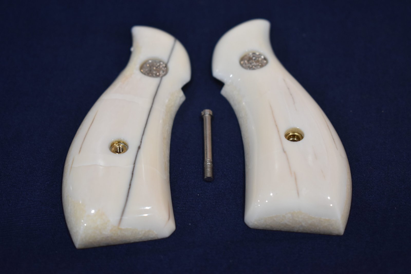 SMITH & WESSON K OR L FRAME WALRUS IVORY GRIPS KRBWI2 - Image 4