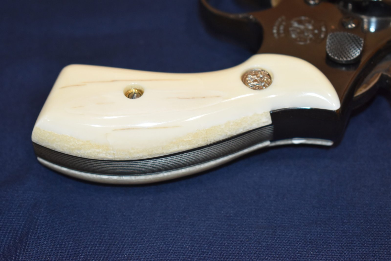 SMITH & WESSON K OR L FRAME WALRUS IVORY GRIPS KRBWI2 - Image 7