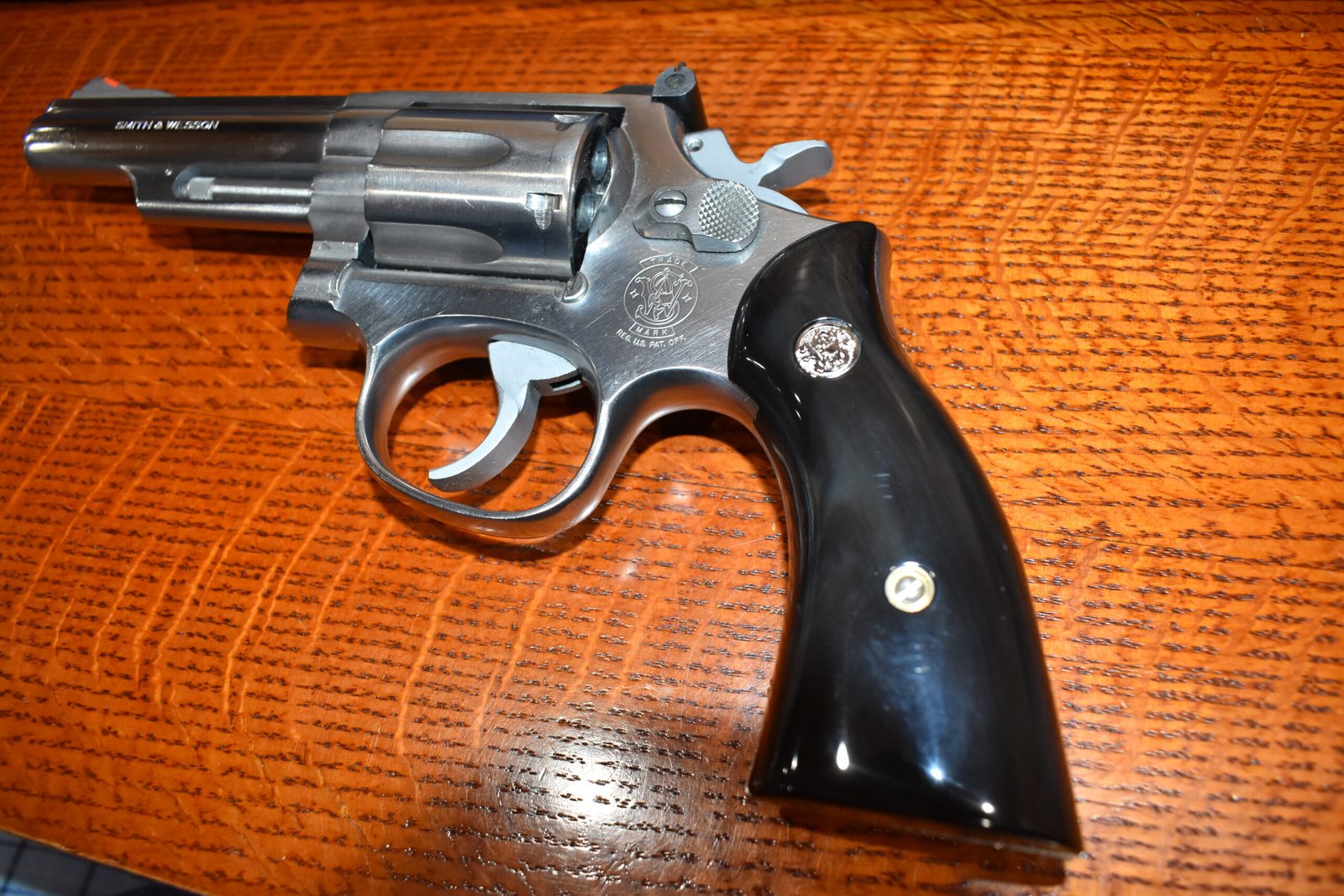 SMITH & WESSON K FRAME SQUARE BUTT PREMIUM GRADE BUFFALO HORN GRIPS KSQBBH1 - Image 5