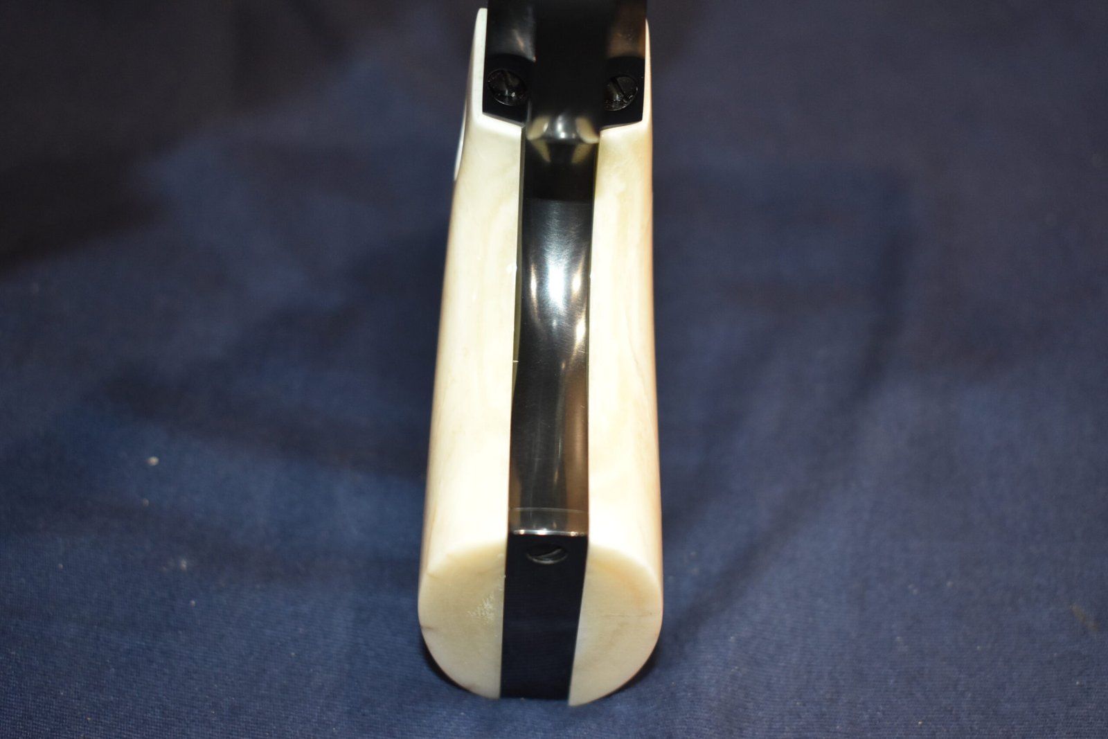 COLT SINGLE ACTION ARMY (S.A.A.) PREMIUM GRADE GIRAFFE BONE GRIPS SAAGB7 - Image 9
