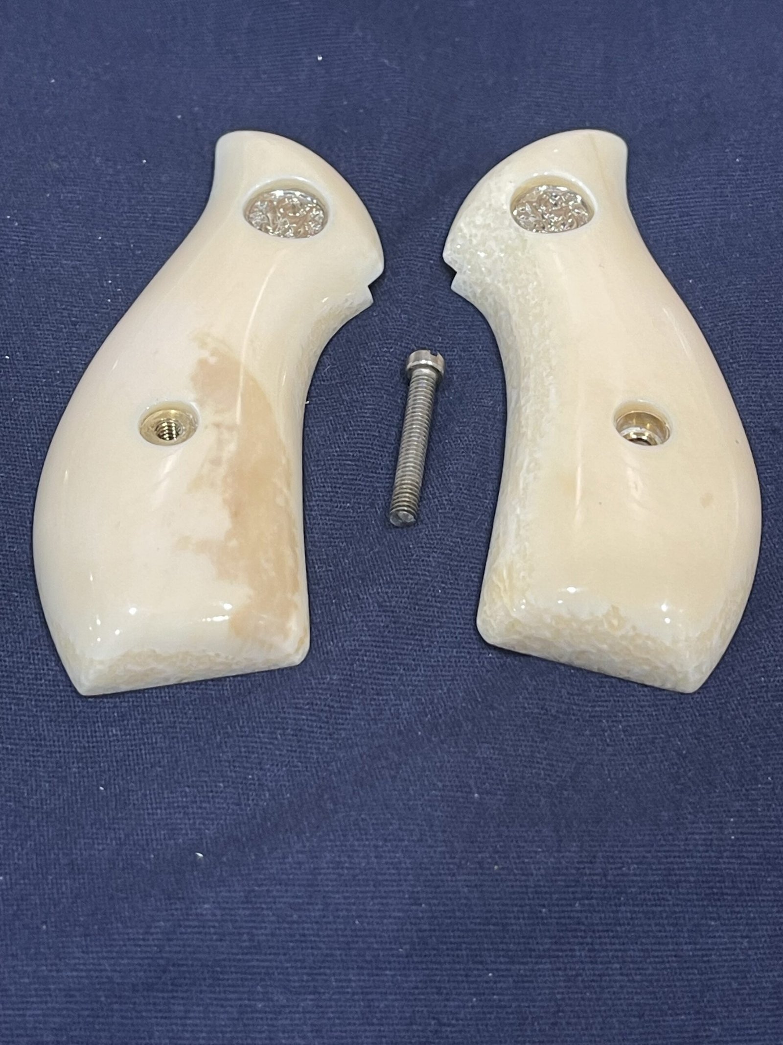J FRAME ROUND BUTT FOSSILIZED WALRUS IVORY GRIPS JWI4 - Image 4