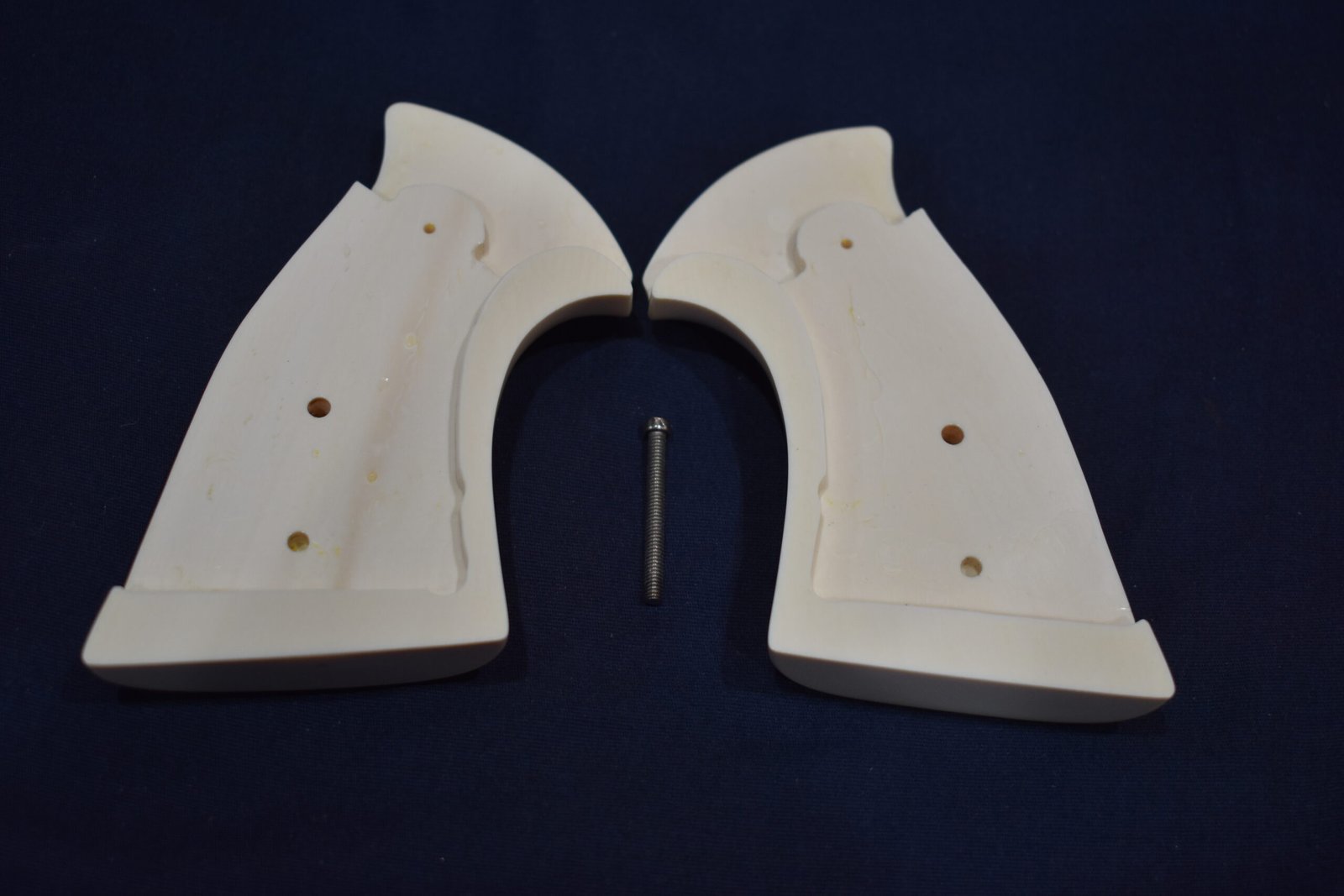 SMITH & WESSON N FRAME SQUARE BUTT TARGET IVORY GRIPS NSQTI1 OHIO SALES ONLY - Image 4