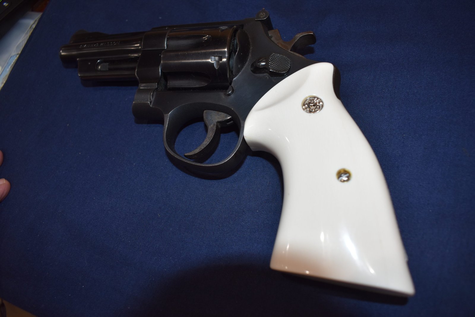 SMITH & WESSON N FRAME SQUARE BUTT TARGET IVORY GRIPS NSQTI1 OHIO SALES ONLY - Image 8