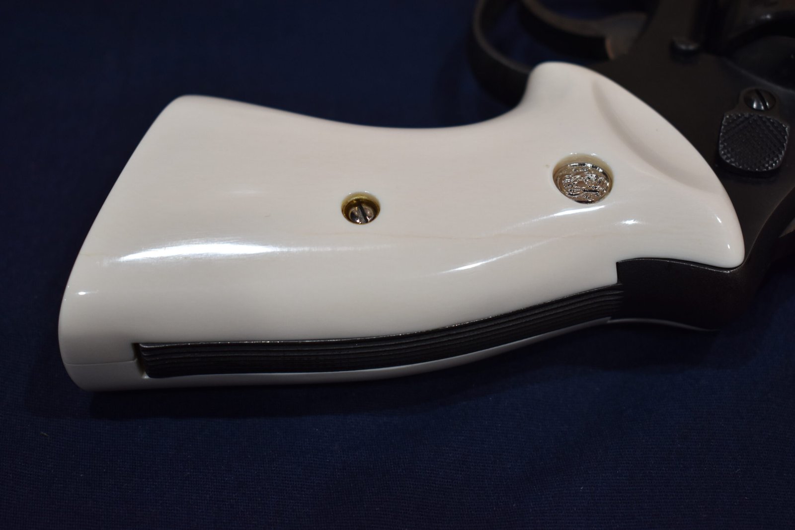 SMITH & WESSON N FRAME SQUARE BUTT TARGET IVORY GRIPS NSQTI1 OHIO SALES ONLY - Image 12