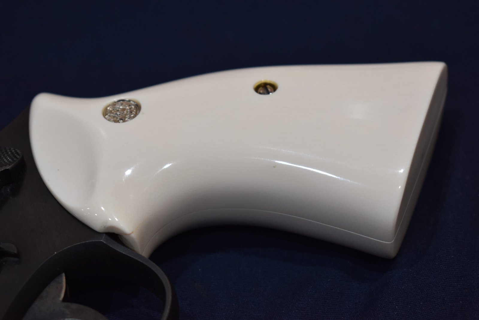 SMITH & WESSON N FRAME SQUARE BUTT TARGET IVORY GRIPS NSQTI1 OHIO SALES ONLY - Image 13