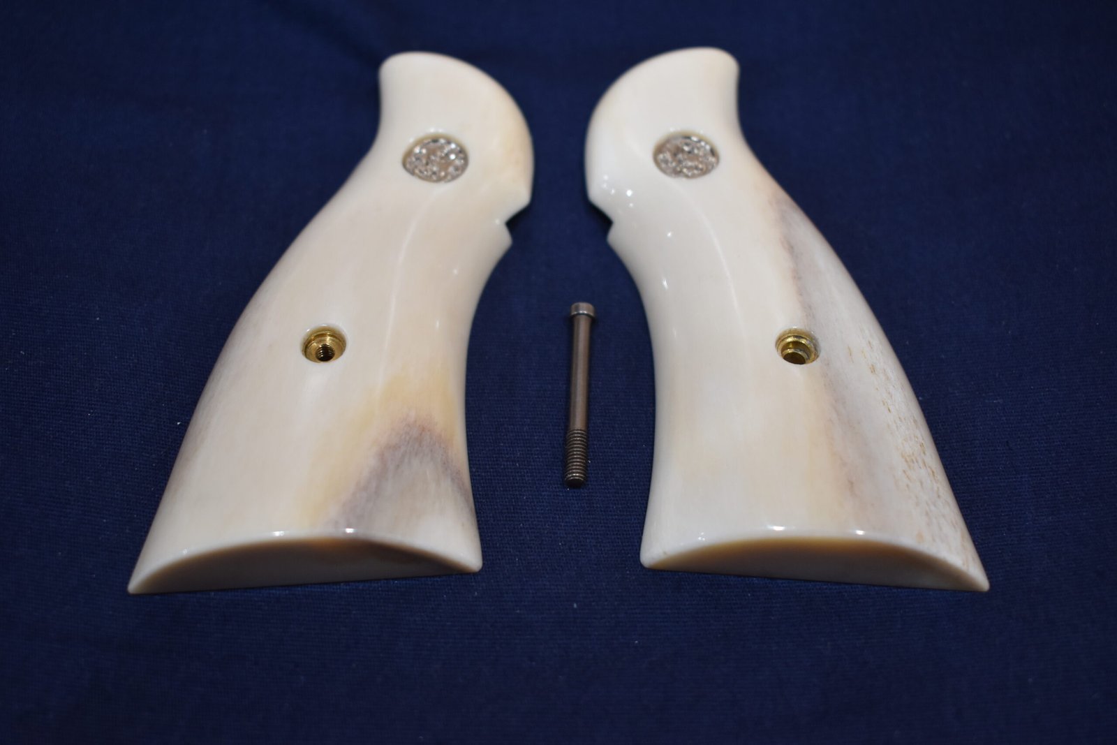 SMITH & WESSON N FRAME PREMIUM GRADE GIRAFFE BONE GRIPS SWNGB15 - Image 3