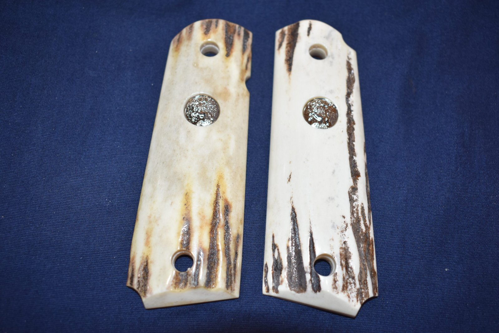 COLT 1911 SAMBAR STAG GRIPS 1911SS46