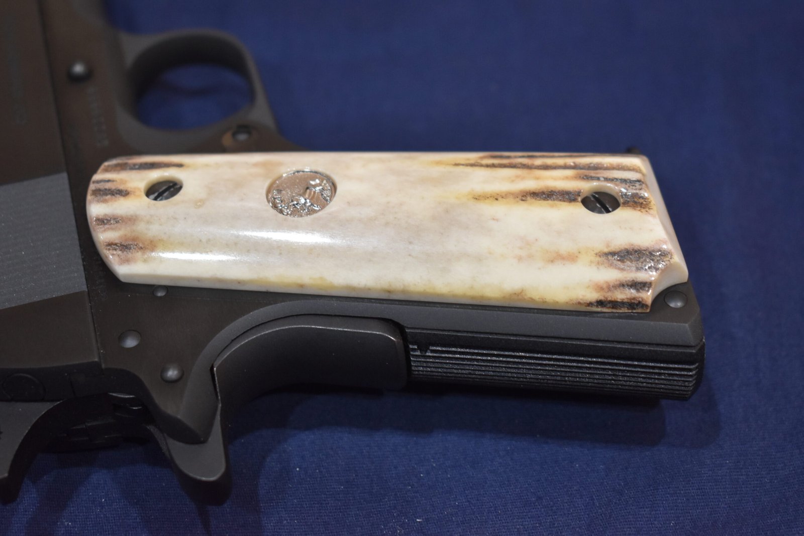 COLT 1911 SAMBAR STAG GRIPS 1911SS46 - Image 7