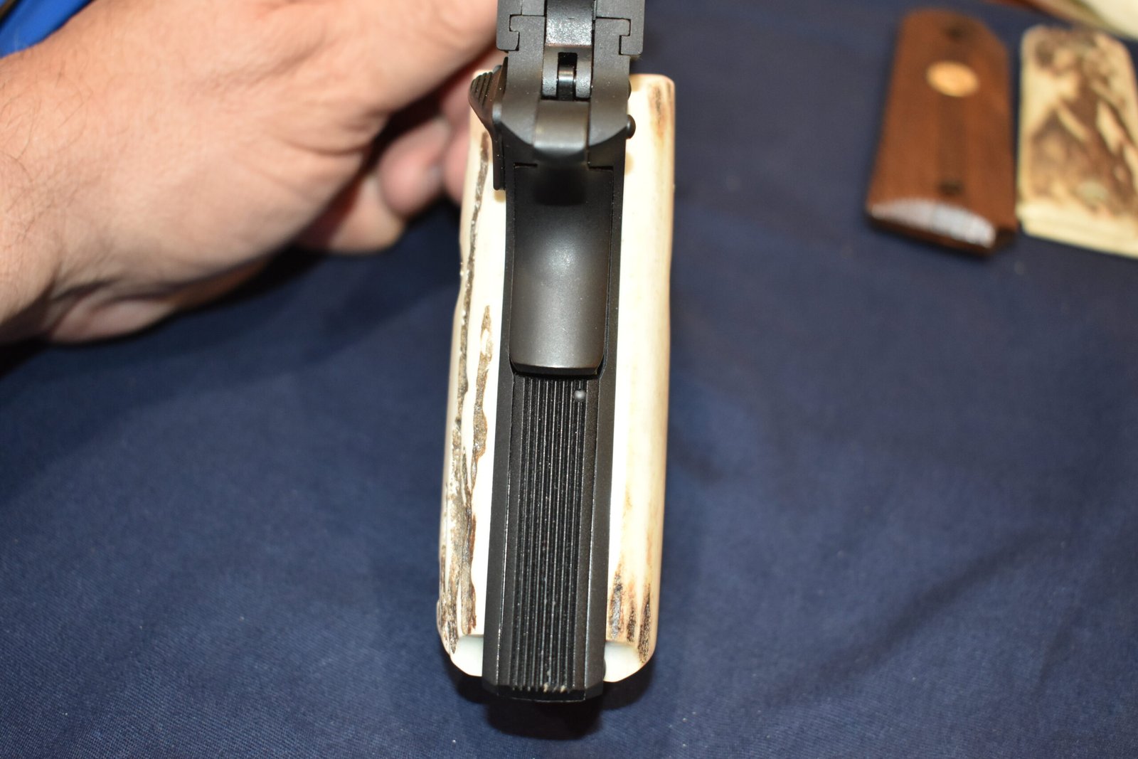 COLT 1911 SAMBAR STAG GRIPS 1911SS46 - Image 11