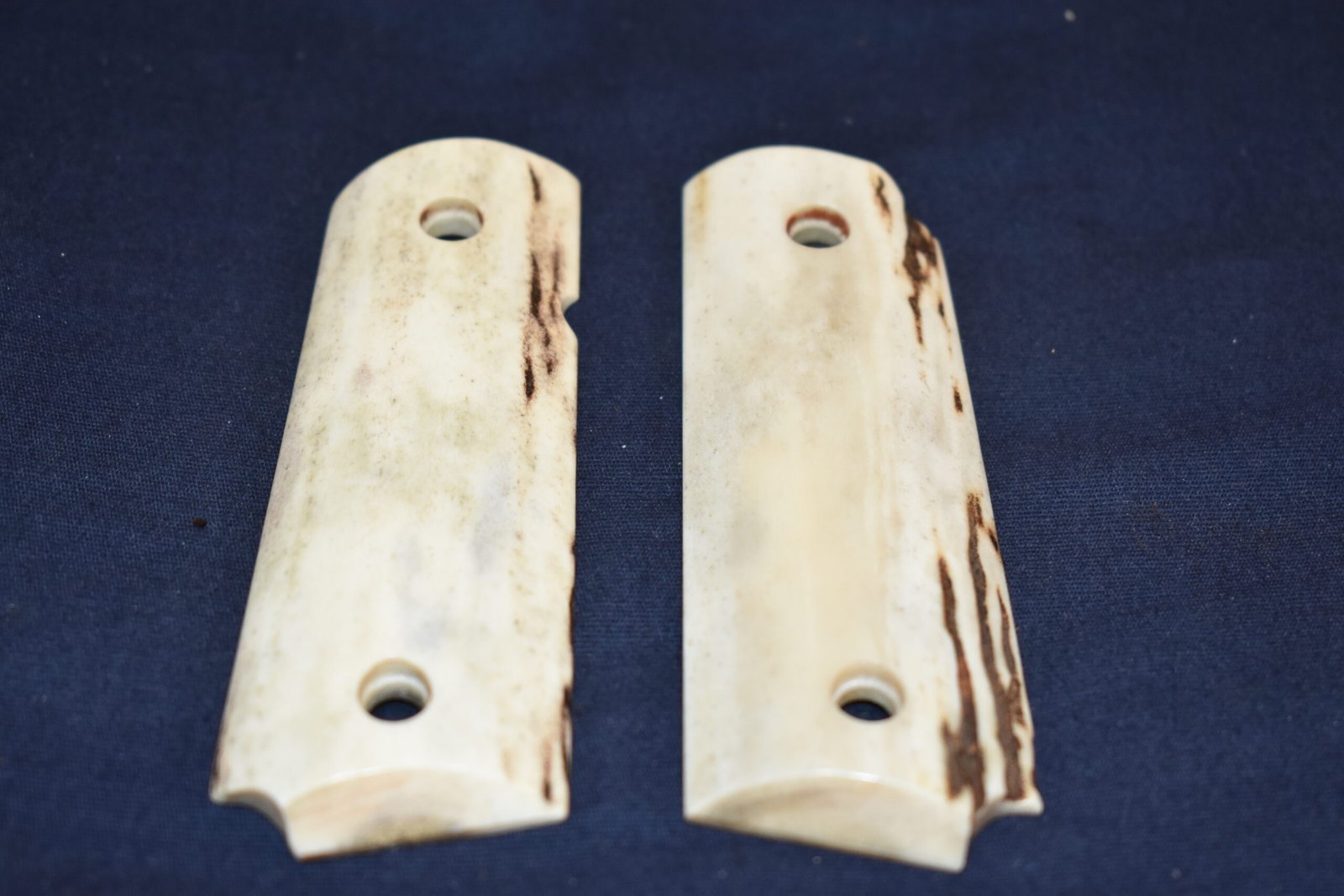 COLT 1911 OFFICER'S MODEL SAMBAR STAG GRIPS 1911OMS7 - Image 3