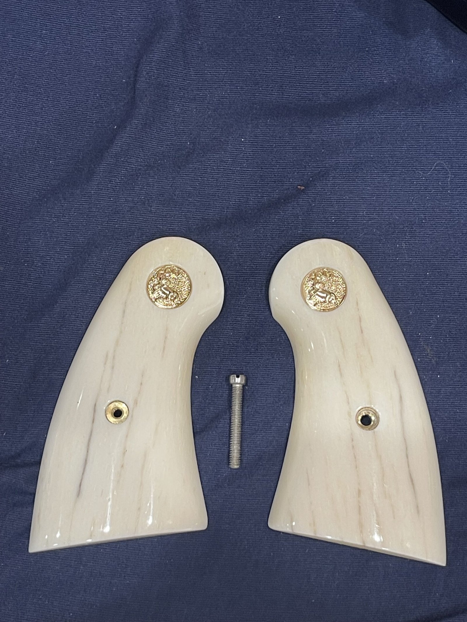 COLT PYTHON PREMIUM GRADE GIRAFFE BONE GRIPS CPGB21
