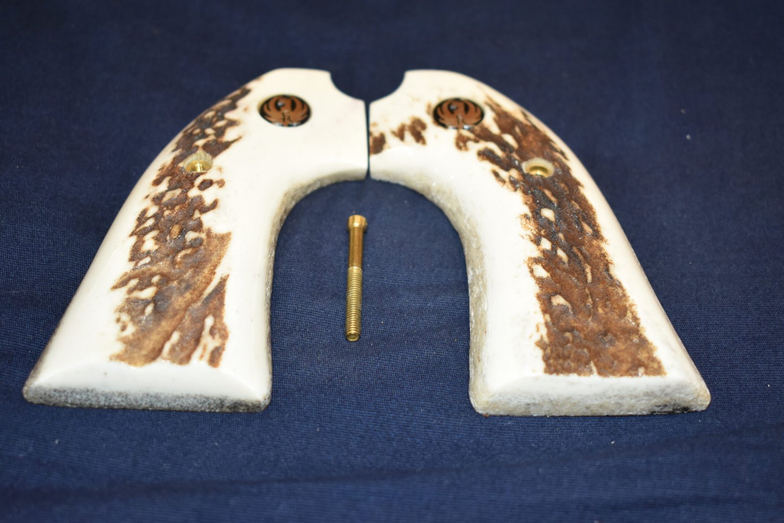 RUGER BISLEY ELK STAG GRIPS RBES2 - Image 3