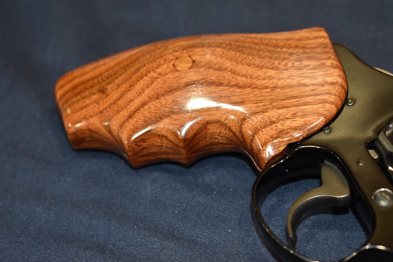 COLT DETECTIVE / DIAMONDBACK FUZZY FARRANT CUSTOM GRIPS CDFF4 - Image 12