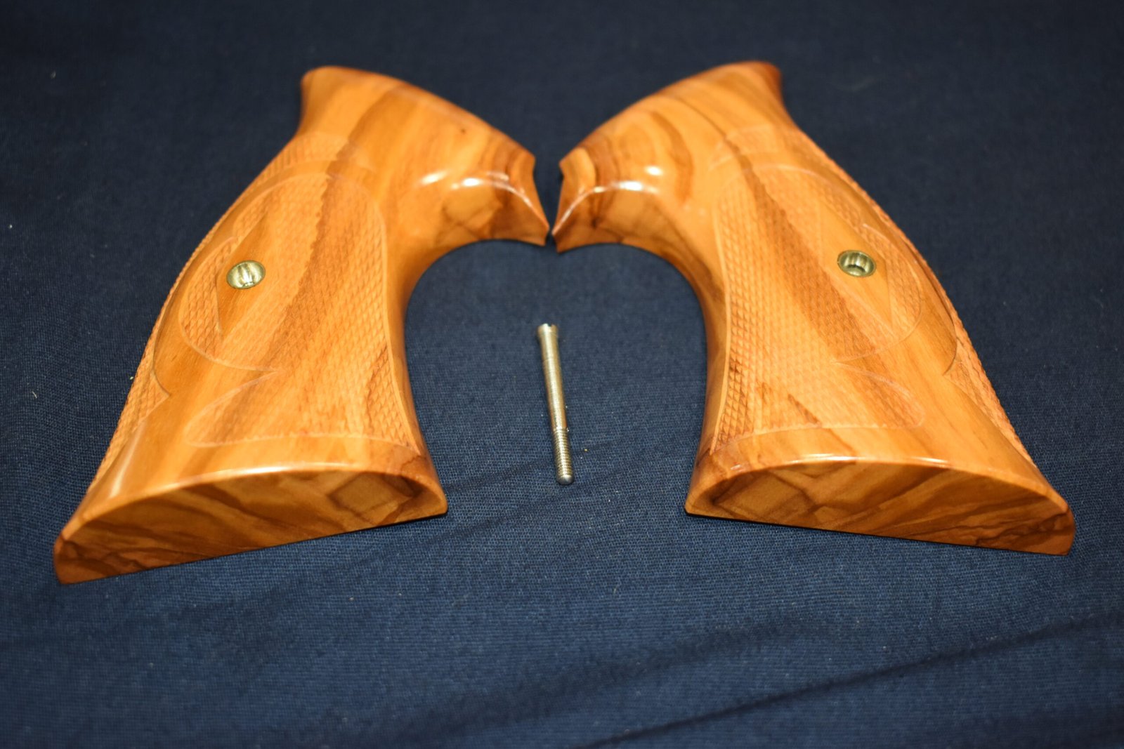 KEITH BROWN CUSTOM SMITH & WESSON K FRAME ROPER GRIPS KBKR19 - Image 3