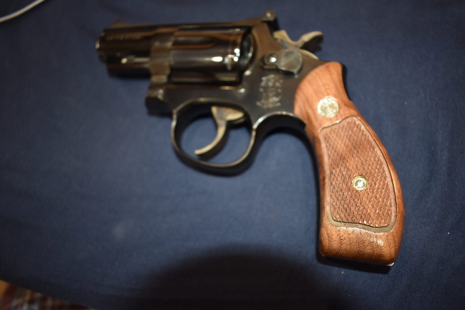 SMITH & WESSON K FRAME SQUARE BUTT FACTORY MAGNA GRIPS KRBM12 - Image 5