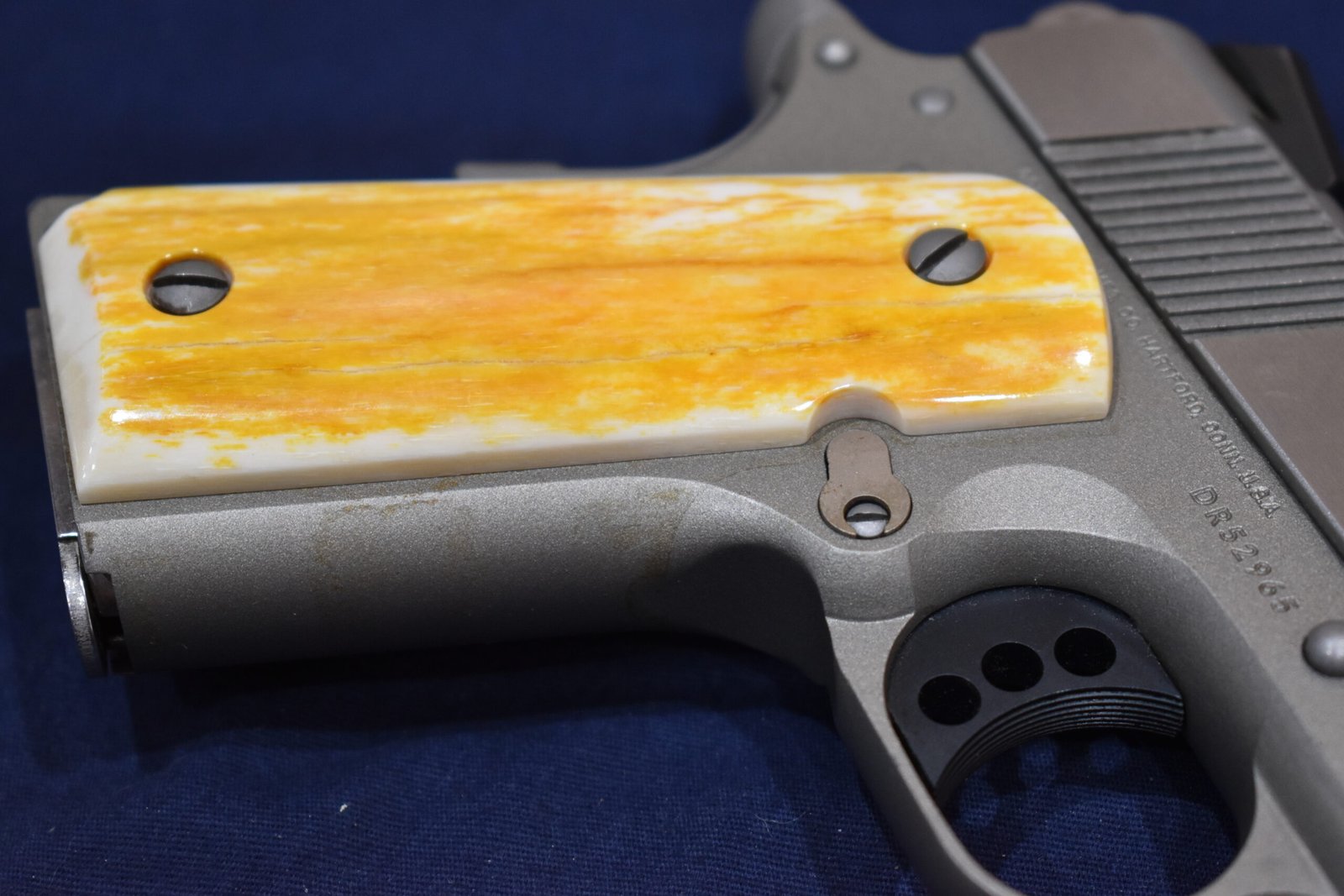 COLT 1911 OFFICER'S MODEL GIRAFFE BONE GRIPS 1911OMGB2 - Image 12