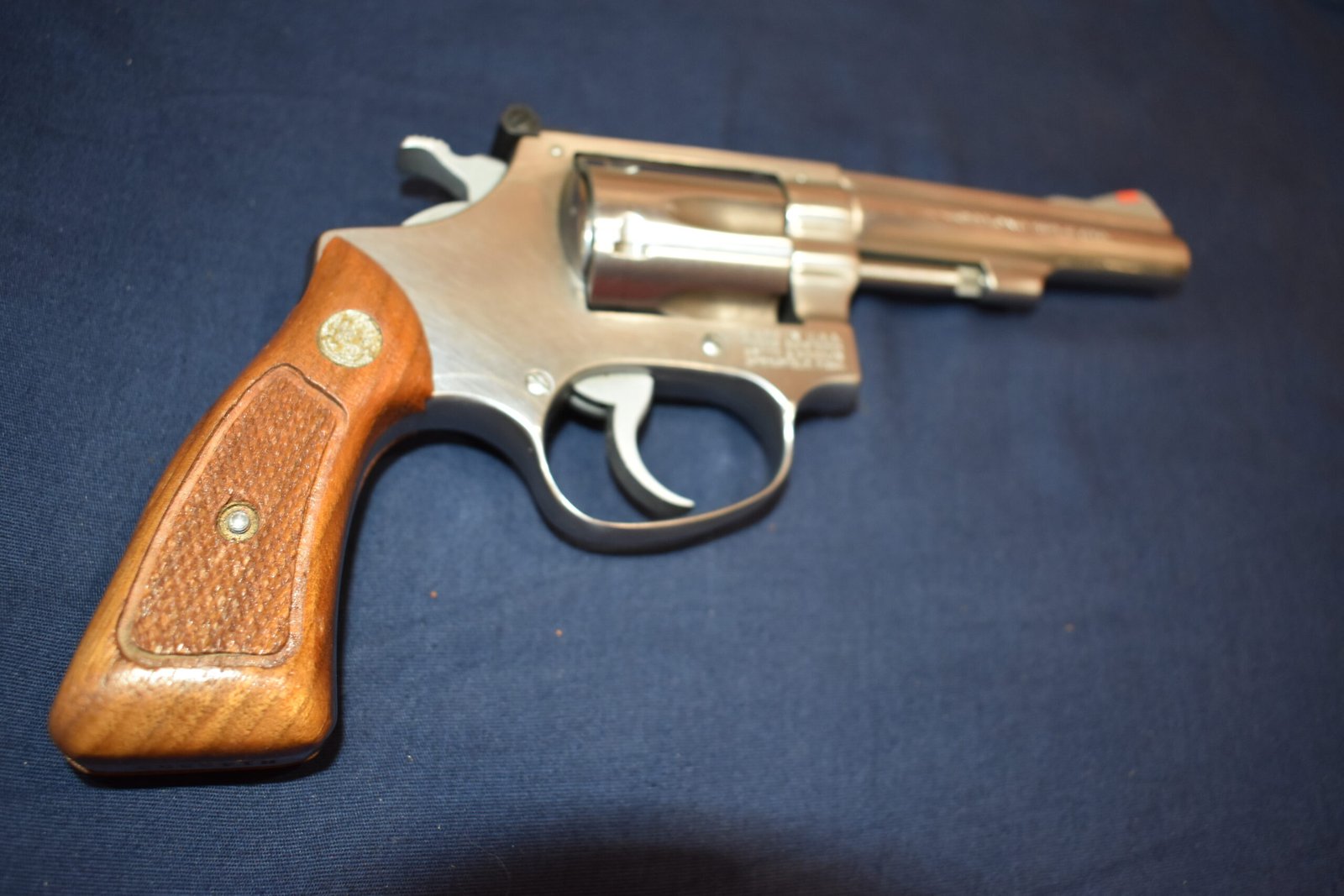 SMITH & WESSON J FRAME GRIPS JSQM6 - Image 8